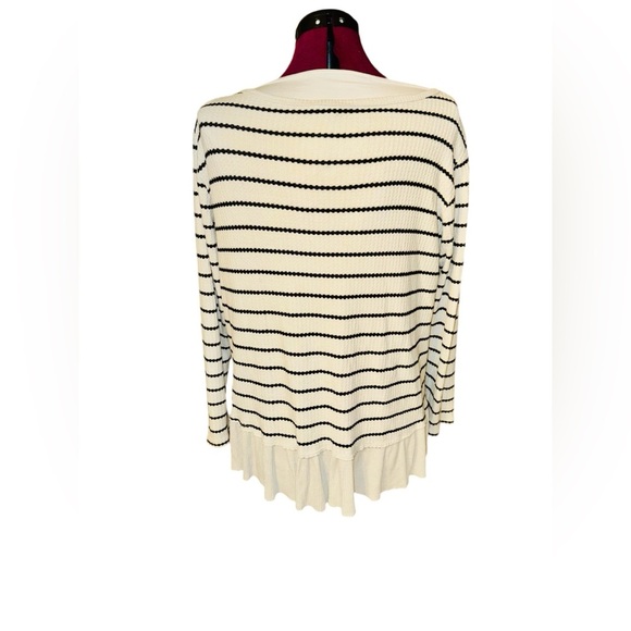 “Maurices” Size XXL Women’s Long Sleeve Knit Top - Picture 8 of 8